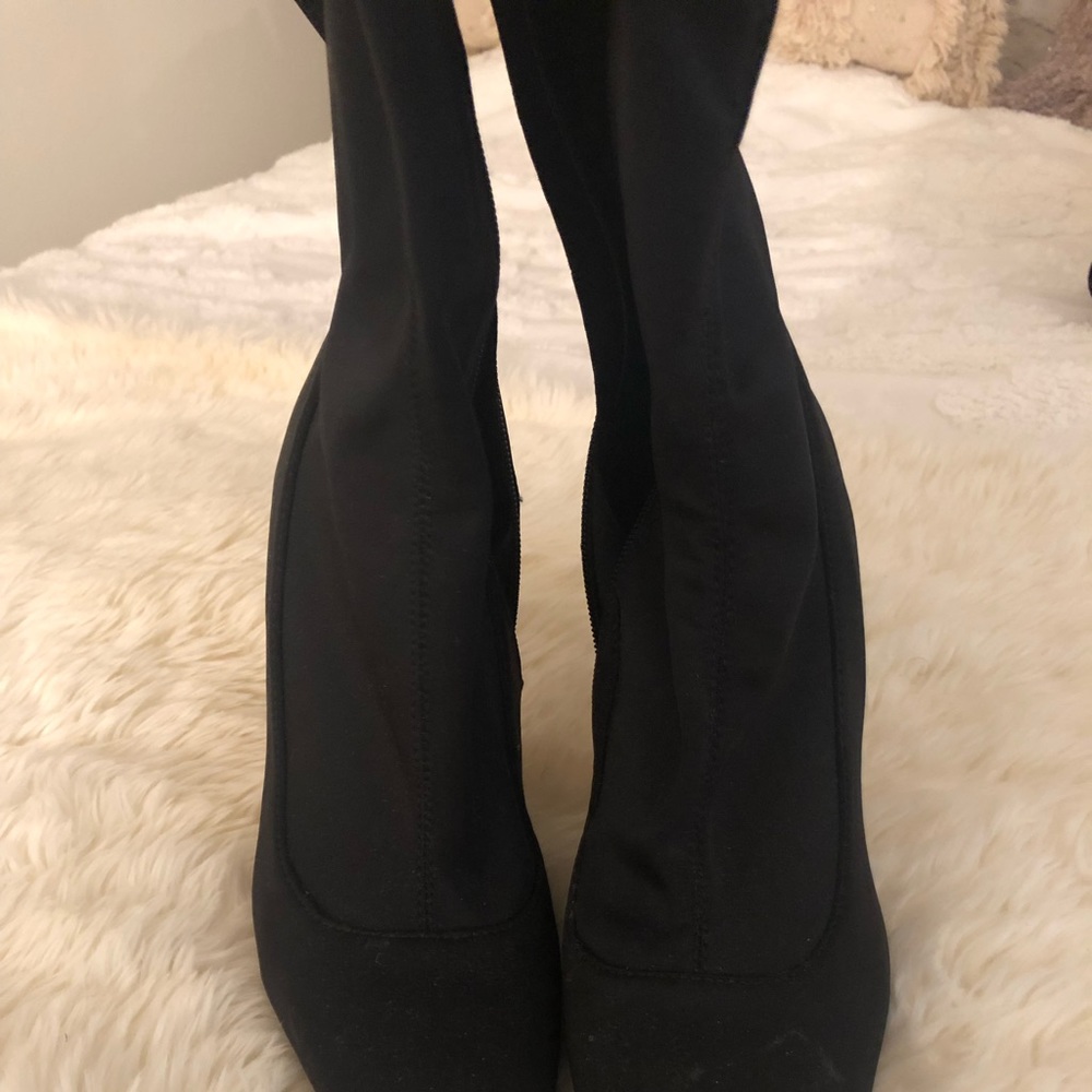 Misguided Sock Booties - Picture 2 of 5